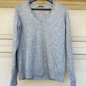 Everlane 100% Cashmere V-Neck Sweater Small Heather Gray Modern Uniform